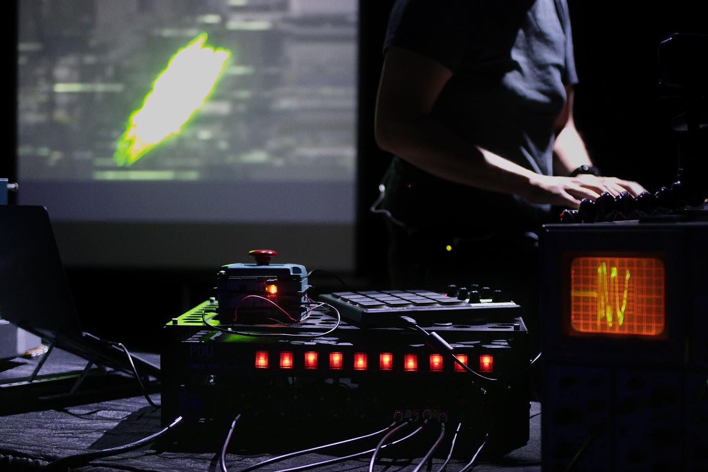 ColliderScope: Electronic(s) Music from Collider Physics